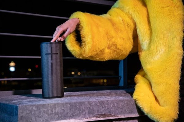 AKSU01 UE MEGABOOM 3 Portable Bluetooth Speaker